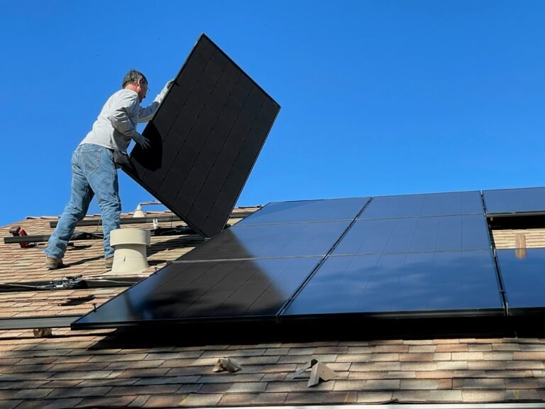 Solar Installation Process Step-by-Step (Full Beginner Guide for USA Homeowners — 2025)