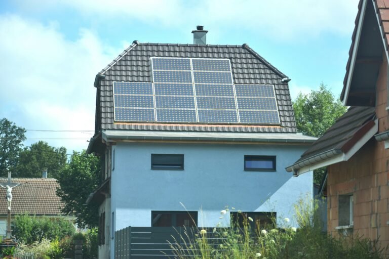 Best Solar Panels for Homes in 2025 — Complete Comparison Guide